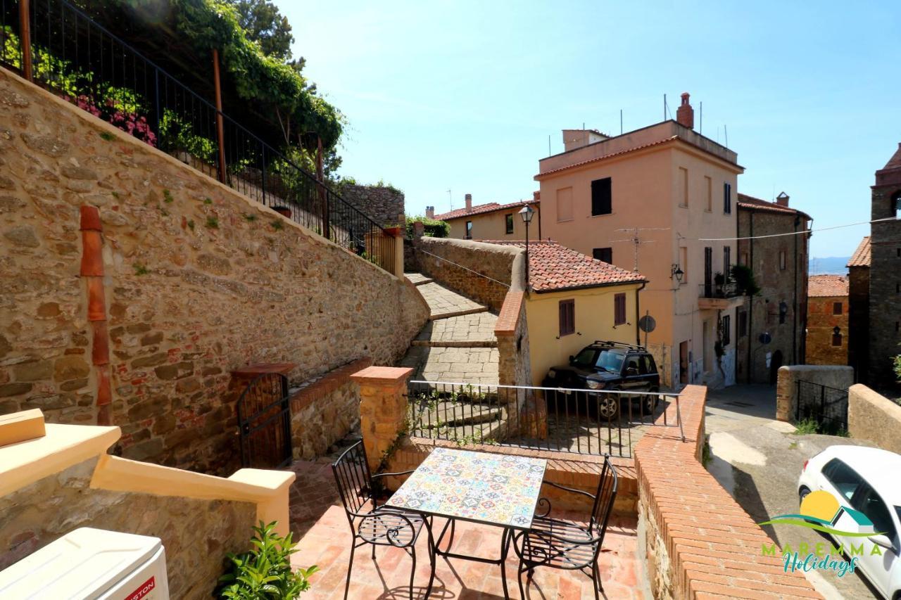 Maremma Holidays- La Casa Di Rocca Scarlino Luaran gambar